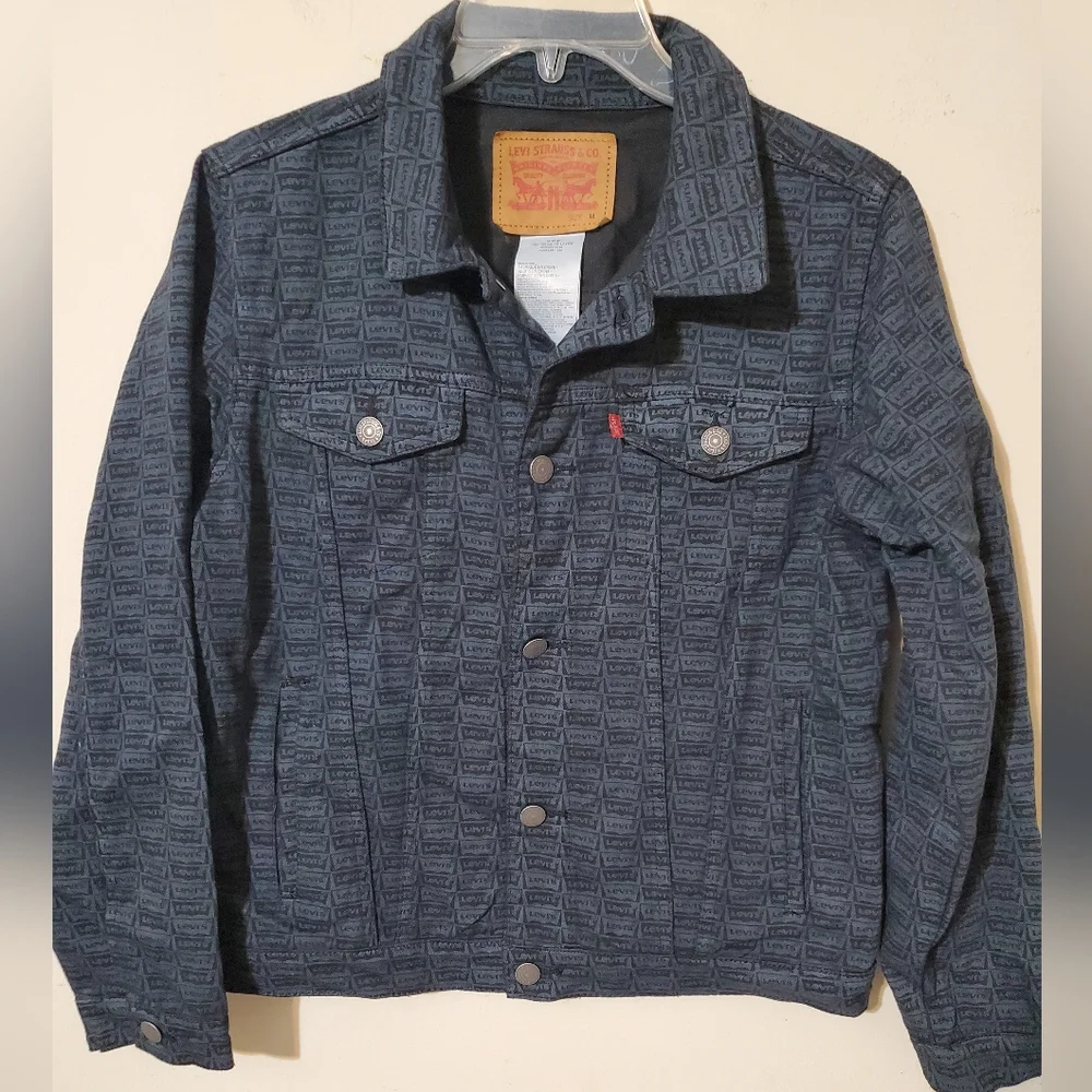 Levi's All Over Logo Print Denim Jacket Blue Black Y2K Streetwear Medium NWT - Picture 1 of 4